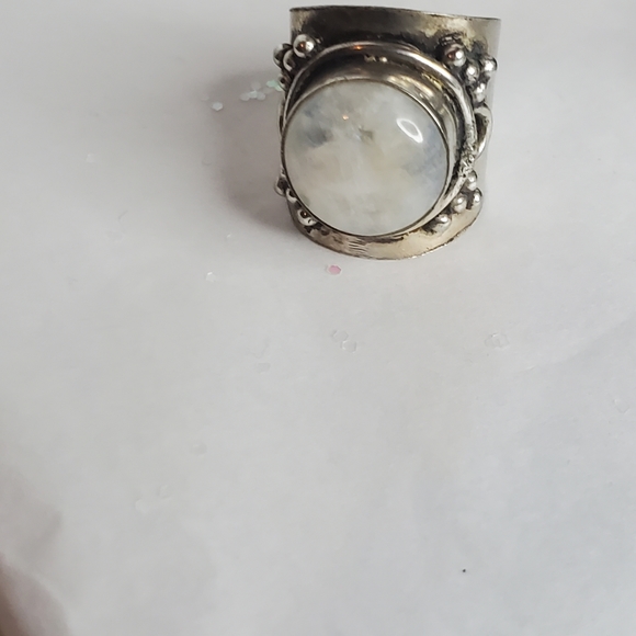 Rainbow moonstone  925 stamped sterling silver size 6 - Picture 2 of 3